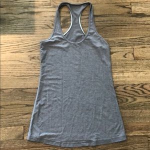 Grey women’s lululemon tank top workout - sz 4